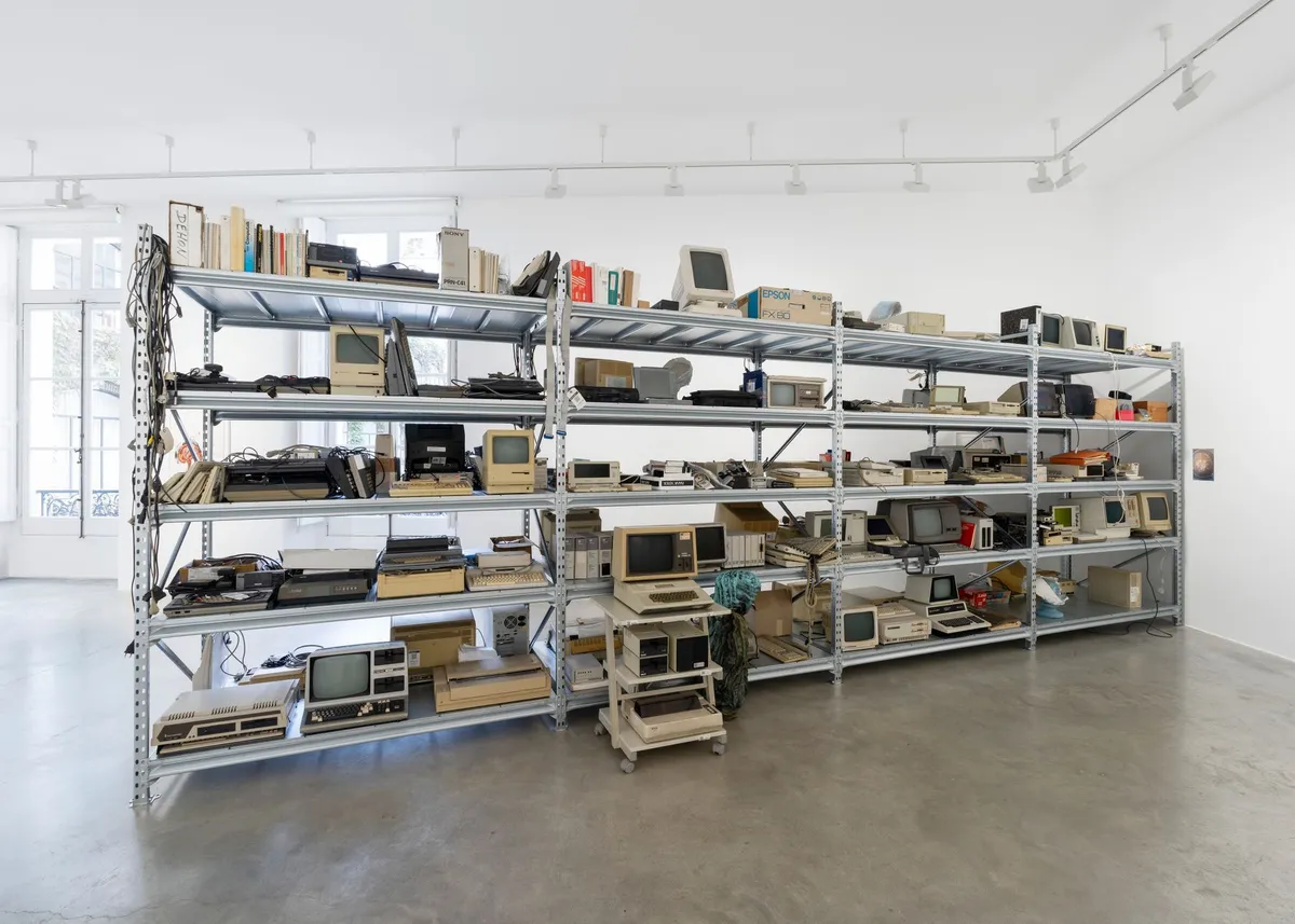 Installation view of Johan Creten: Les Chiens de Pavlov