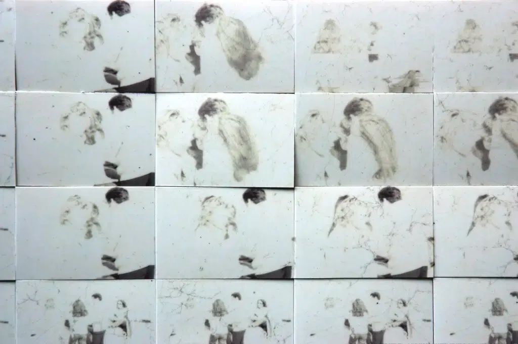 Joana Hadjithomas and Khalil Joreige, 180 secondes d'images rémanentes, 4500 photogrammes (detail)