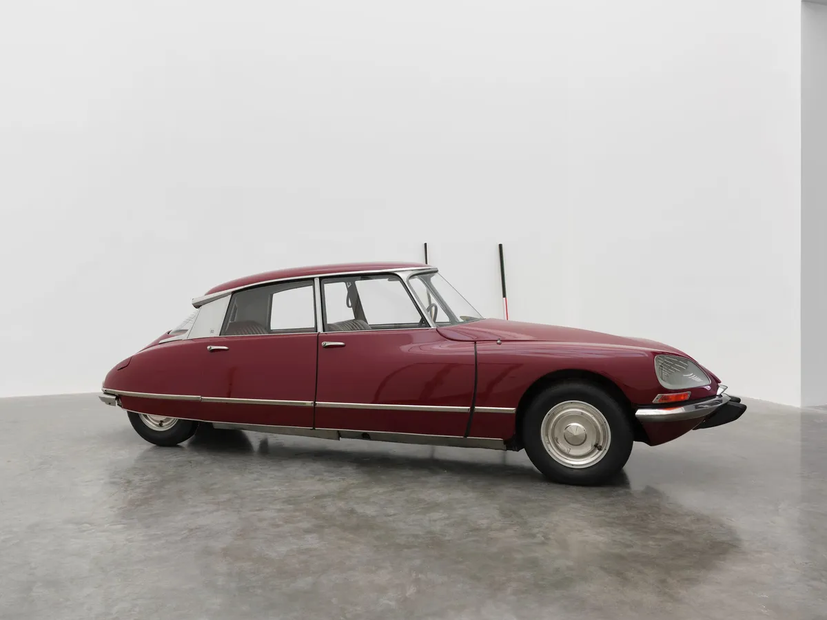 Installation view of Gabriel Orozco: Chronotopic