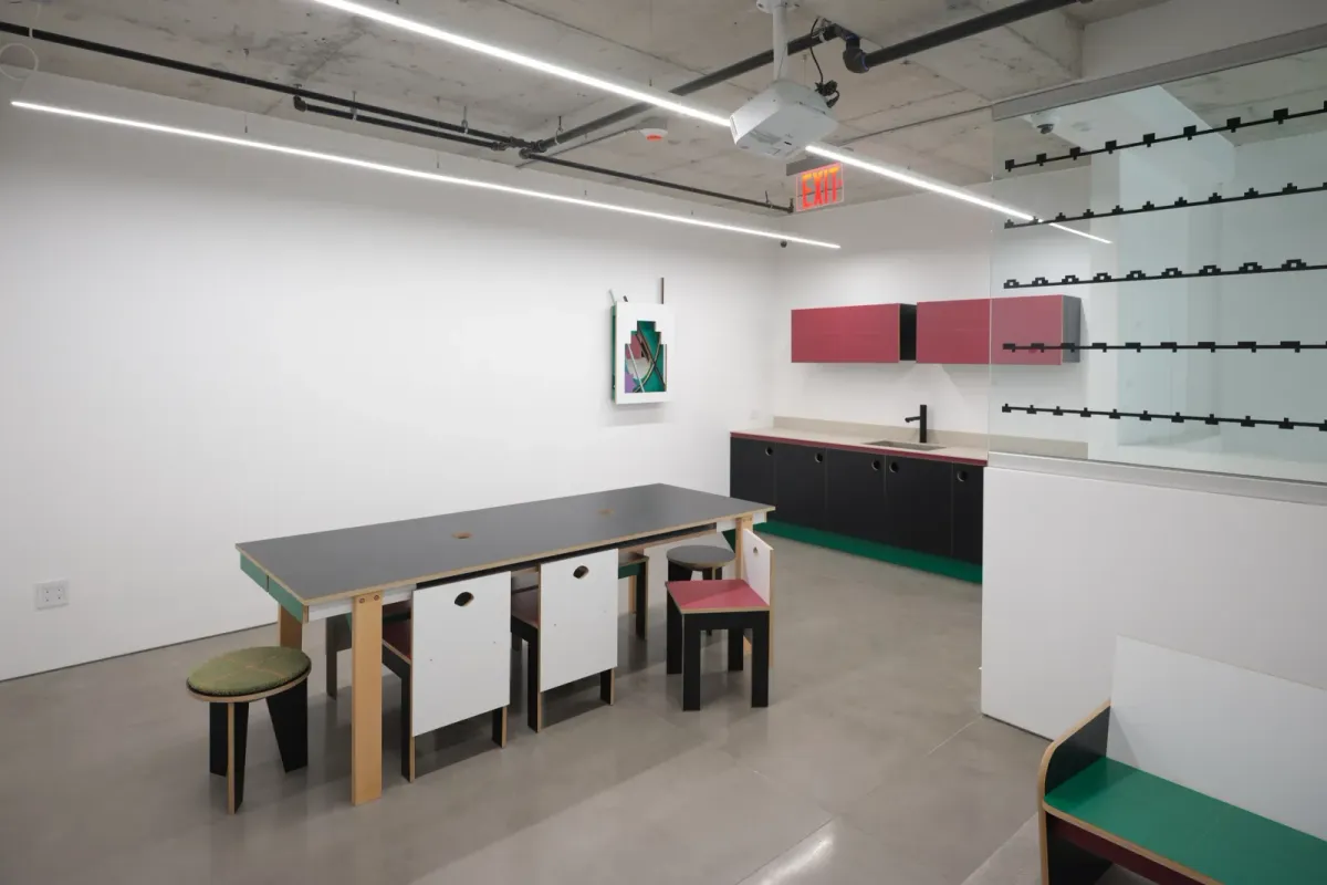 Hong Seung-Hye: The Painter's Architecture, The Painter's Furniture