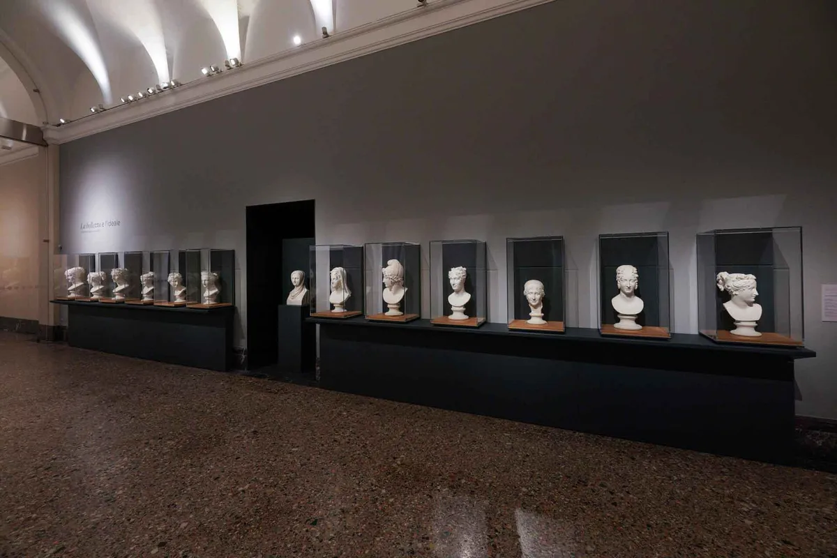 Installation view of Antonio Canova: La bellezza e l'ideale